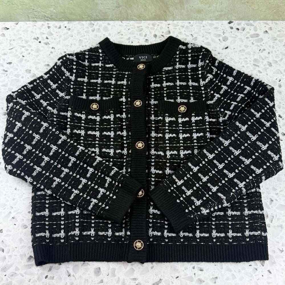 Vici Black White Plaid Knit Cardigan Sweater Small nwot